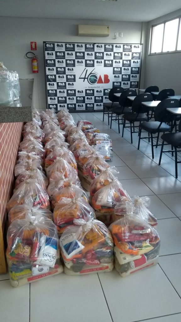 OAB ANÁPOLIS arrecada sete toneladas de alimentos em campanha